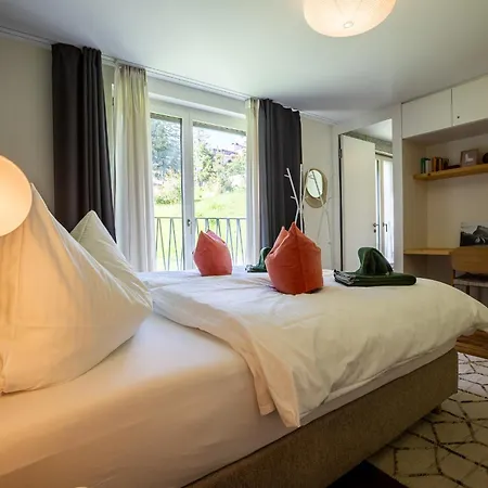 Haus Burgermeister Erzhorn アパート